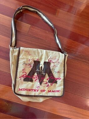 Harry Potter Ministry of Magic Messenger Bag w